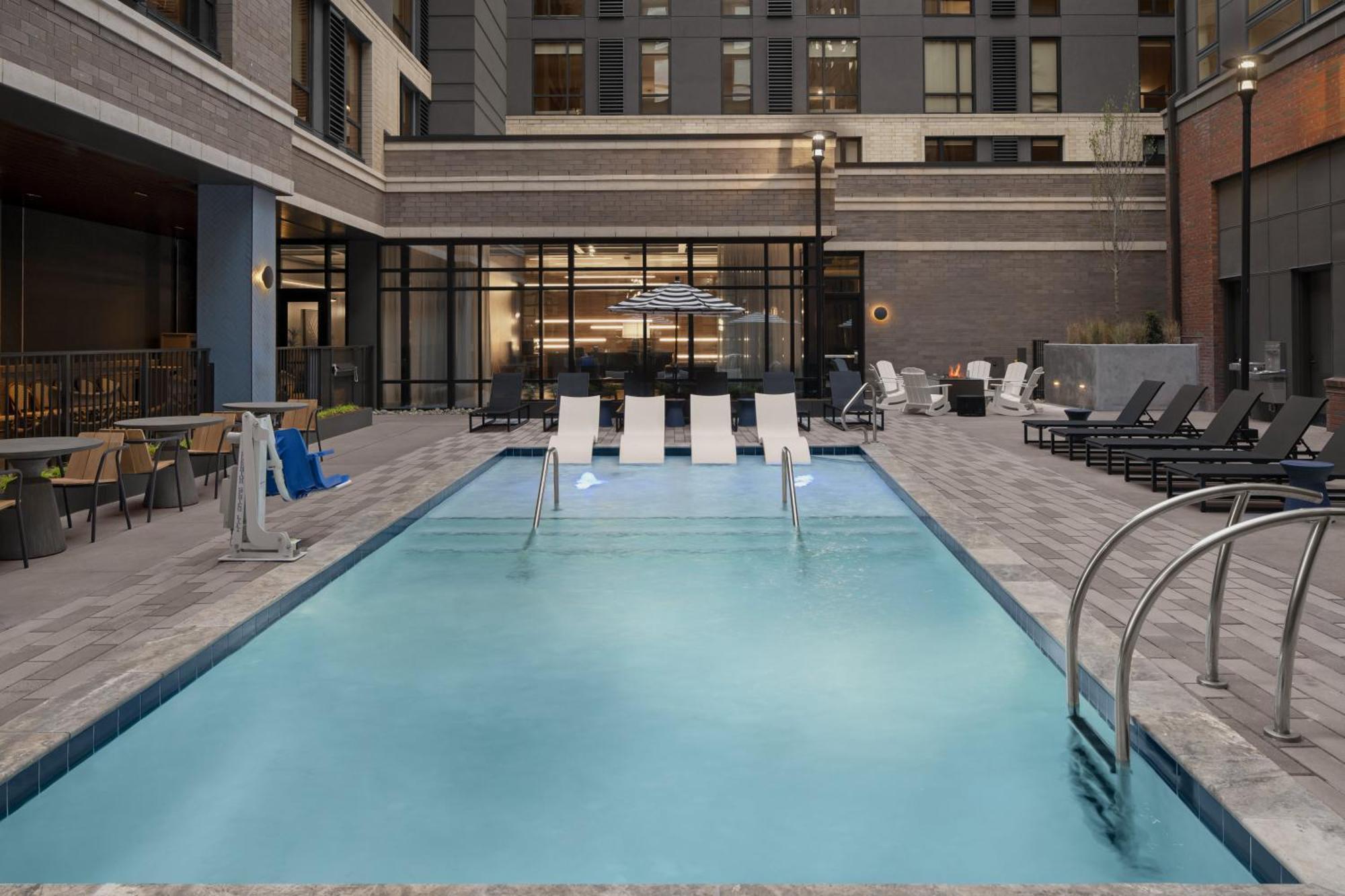 Hyatt House Raleigh Downtown/Seaboard Station Hotel Exterior foto